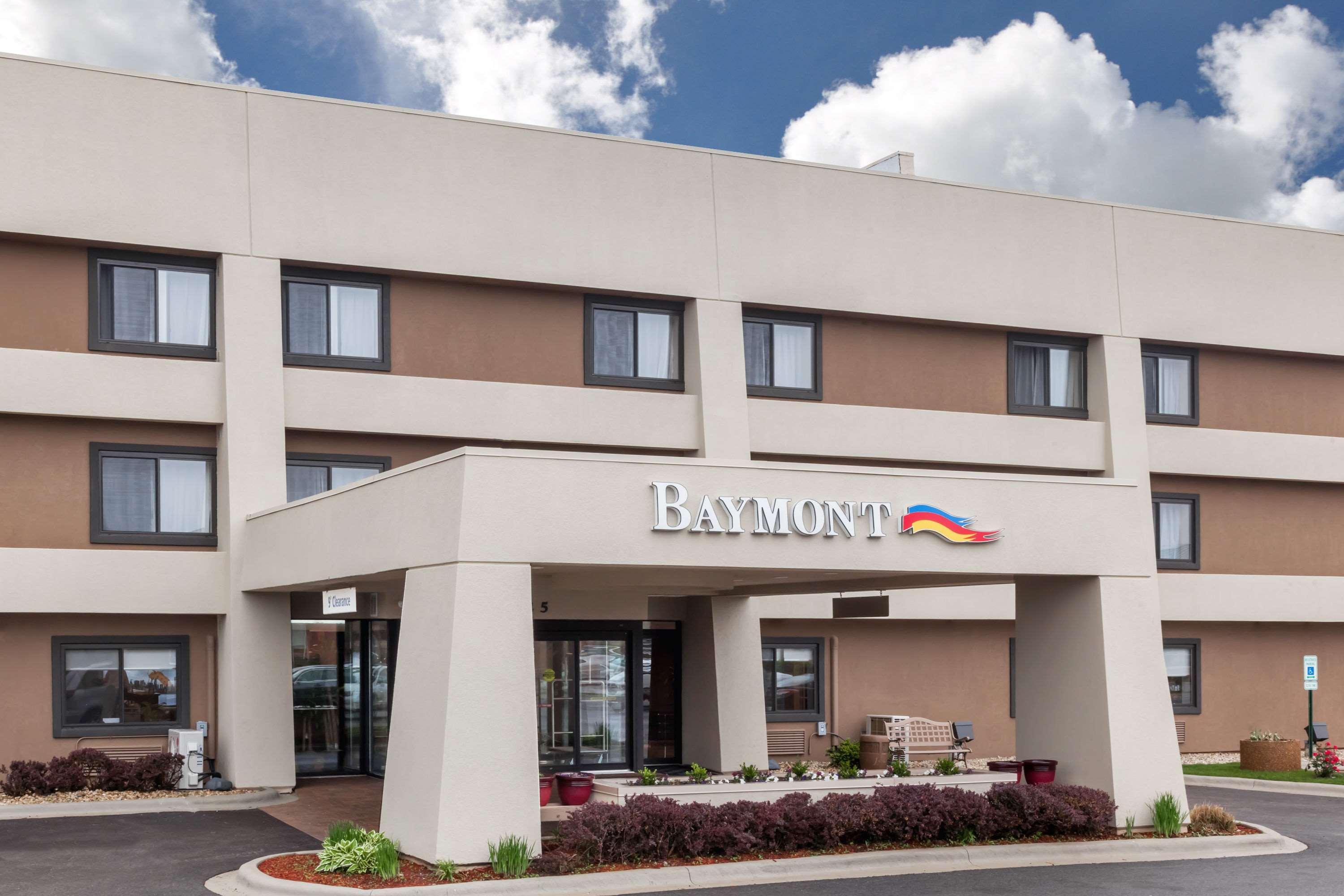 Baymont By Wyndham Glenview Hotel Екстериор снимка
