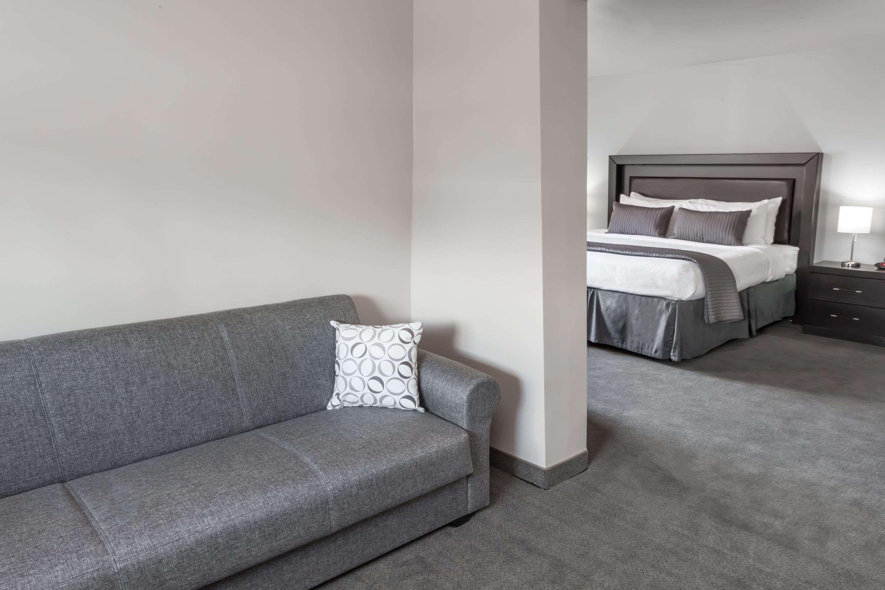 Baymont By Wyndham Glenview Hotel Екстериор снимка
