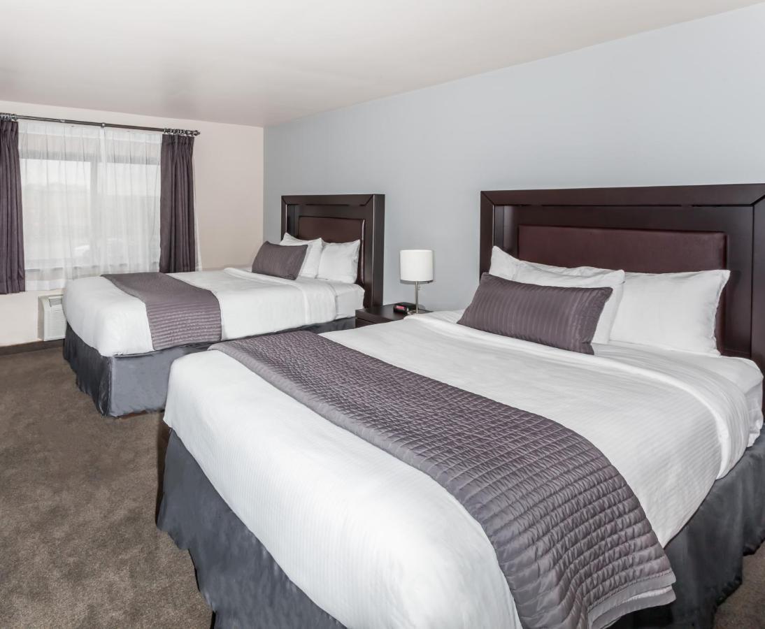 Baymont By Wyndham Glenview Hotel Екстериор снимка